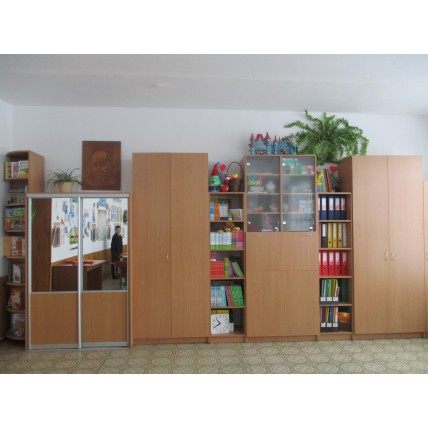 Стінка для класу загального призначення